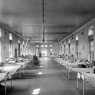 1918 Pandemic Flu versus Novel Coronavirus: Similarities and Differences